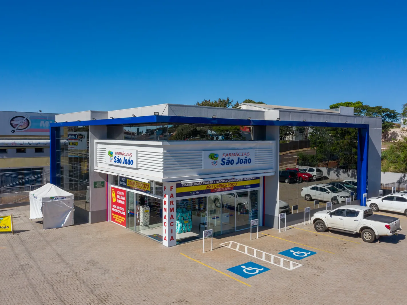 Obra comercial em pré-moldado de concreto